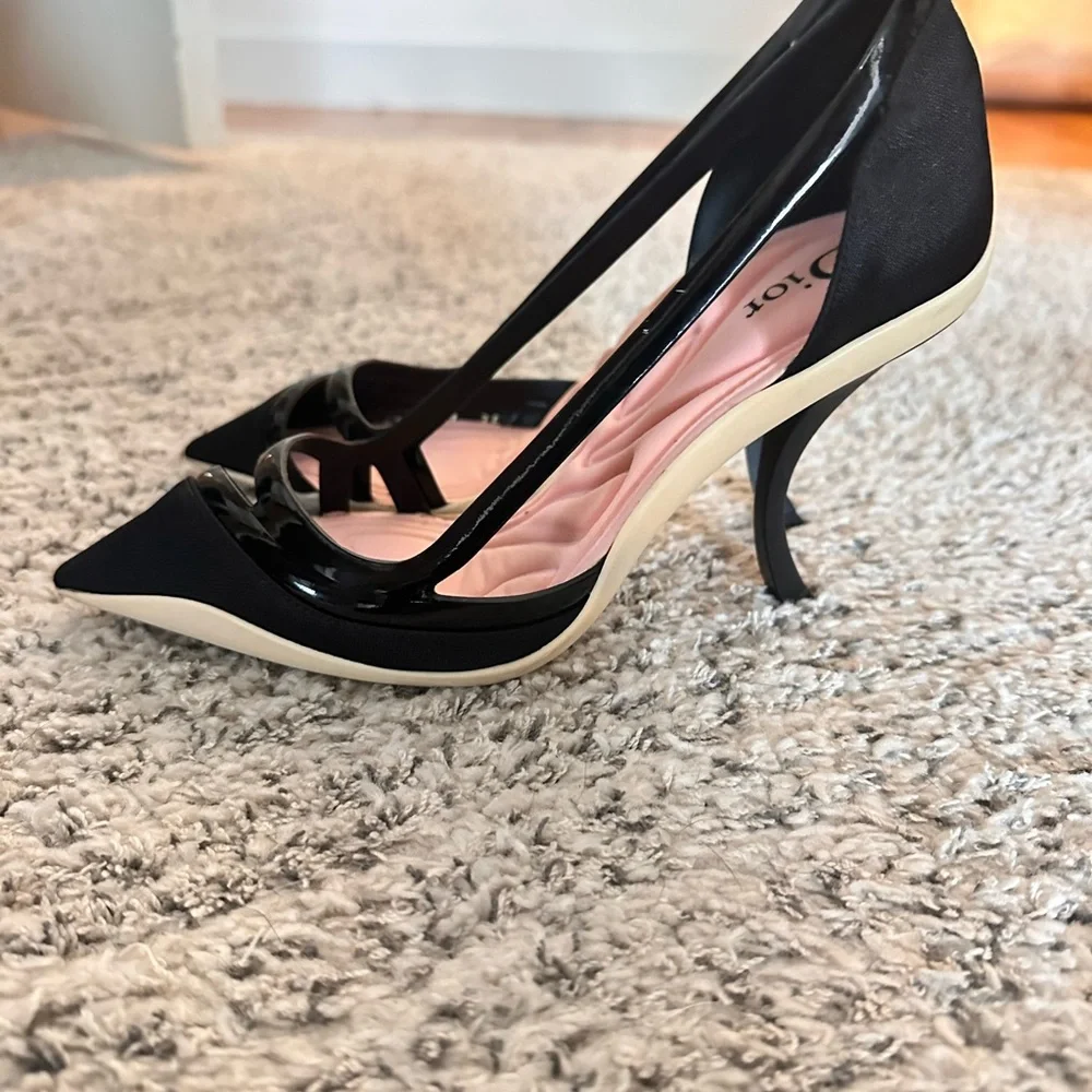 Dior Black Fabric And Patent Leather Pointed Toe Curved Heel Pumps Size 35.5 - Picture 6 of 15